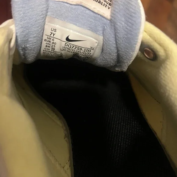 RETRO Pastel Nike Kids Pastel Sneakers - Picture 8 of 9